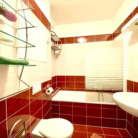 Keleti アパートホテル